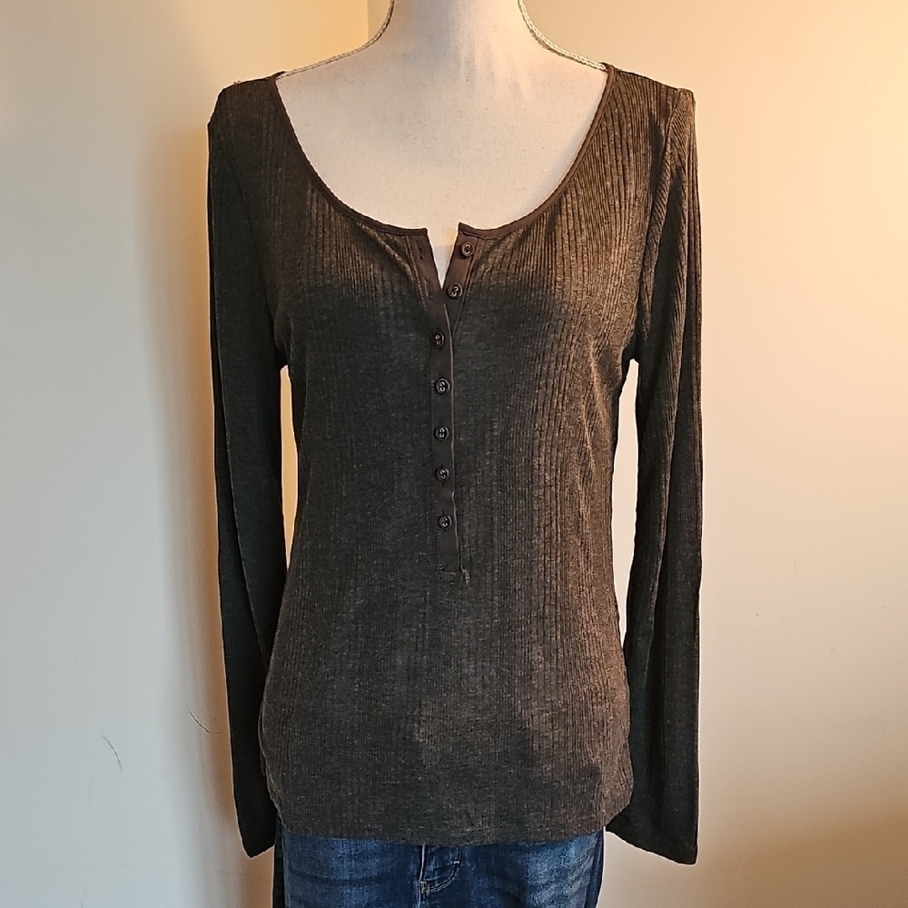 White House Black Market Charcoal Gray Long Sleeve Henley